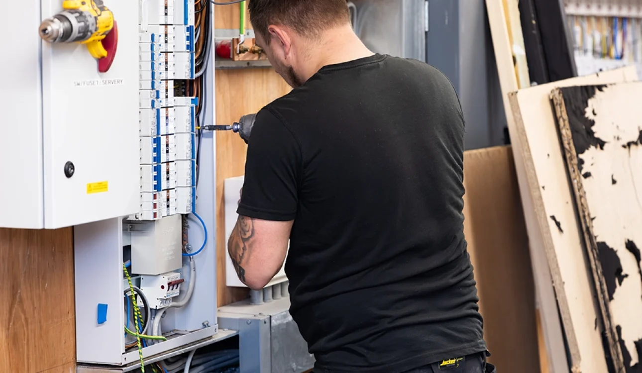 Commercial Electrical Service Leeds